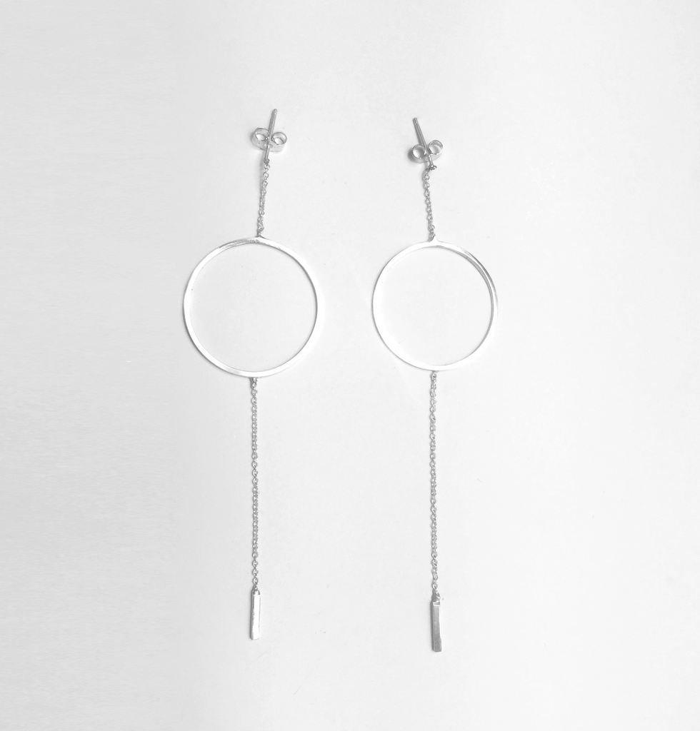 Circle drop earrings