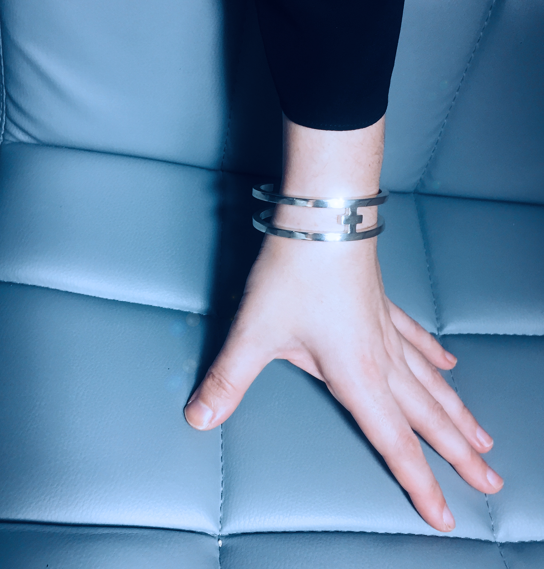 Cross cuff - Filia Rex