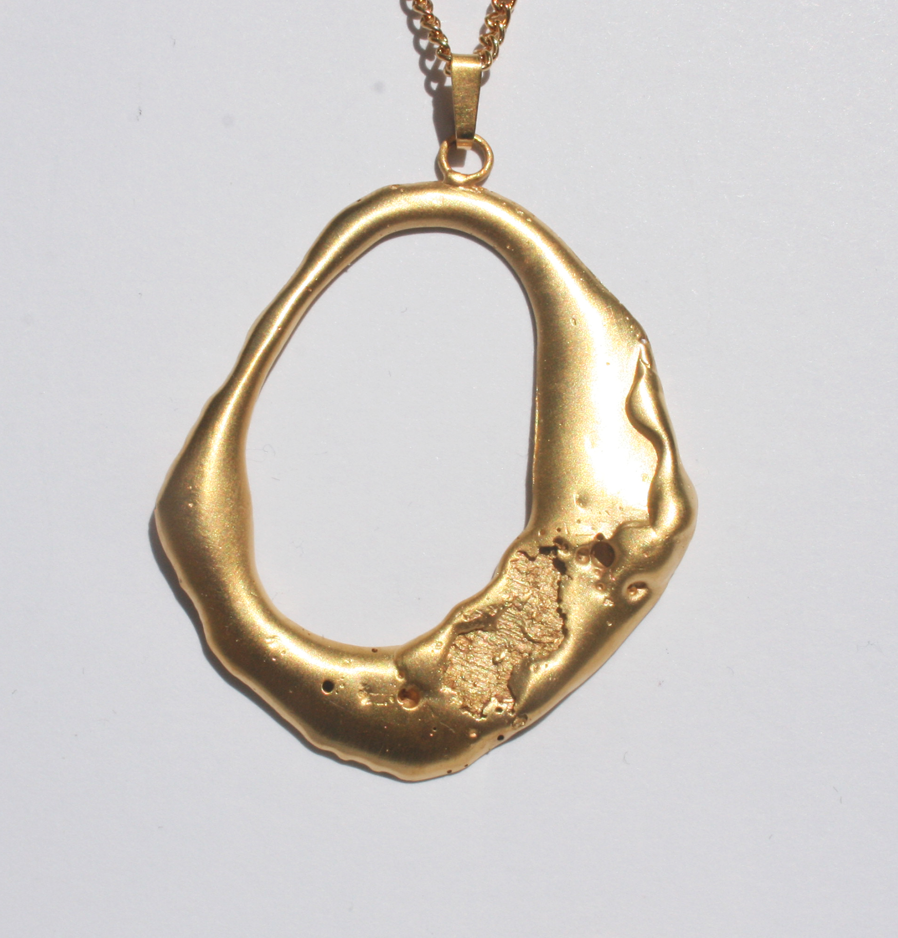 Mare Nubium gold pendant necklace - Filia Rex