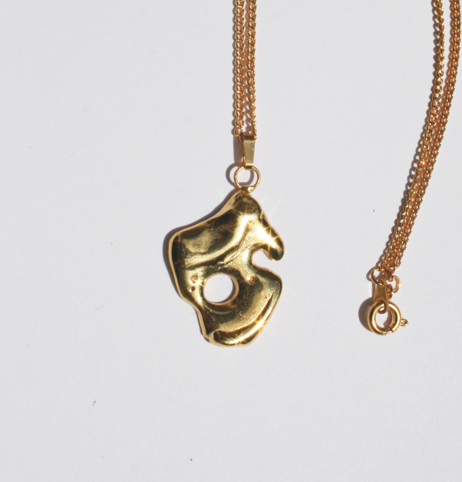 Moon Diver gold pendant necklace - Filia Rex