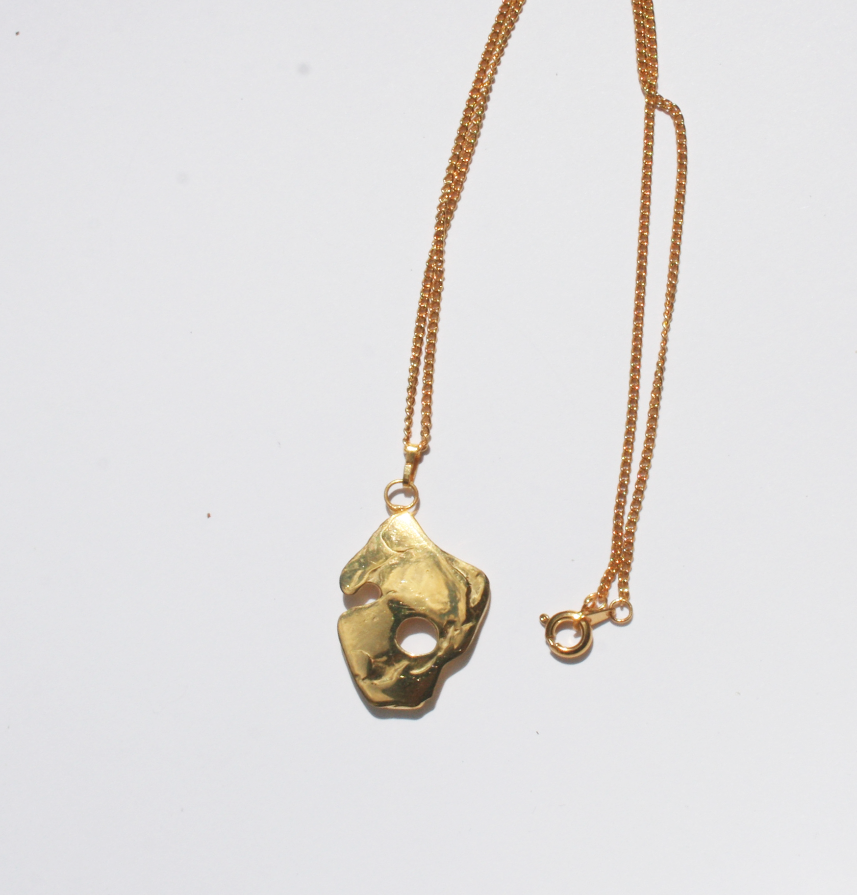 Moon Diver gold pendant necklace - Filia Rex