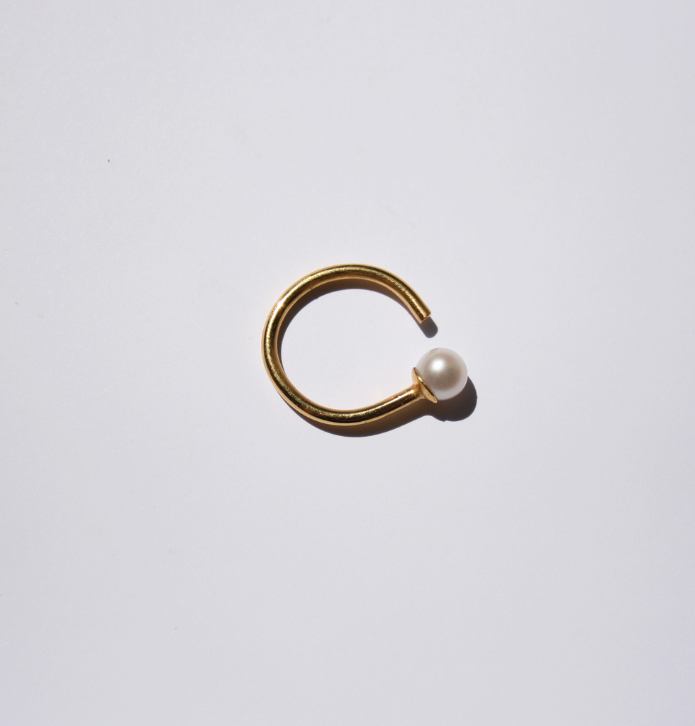 Gold pearl ear cuff