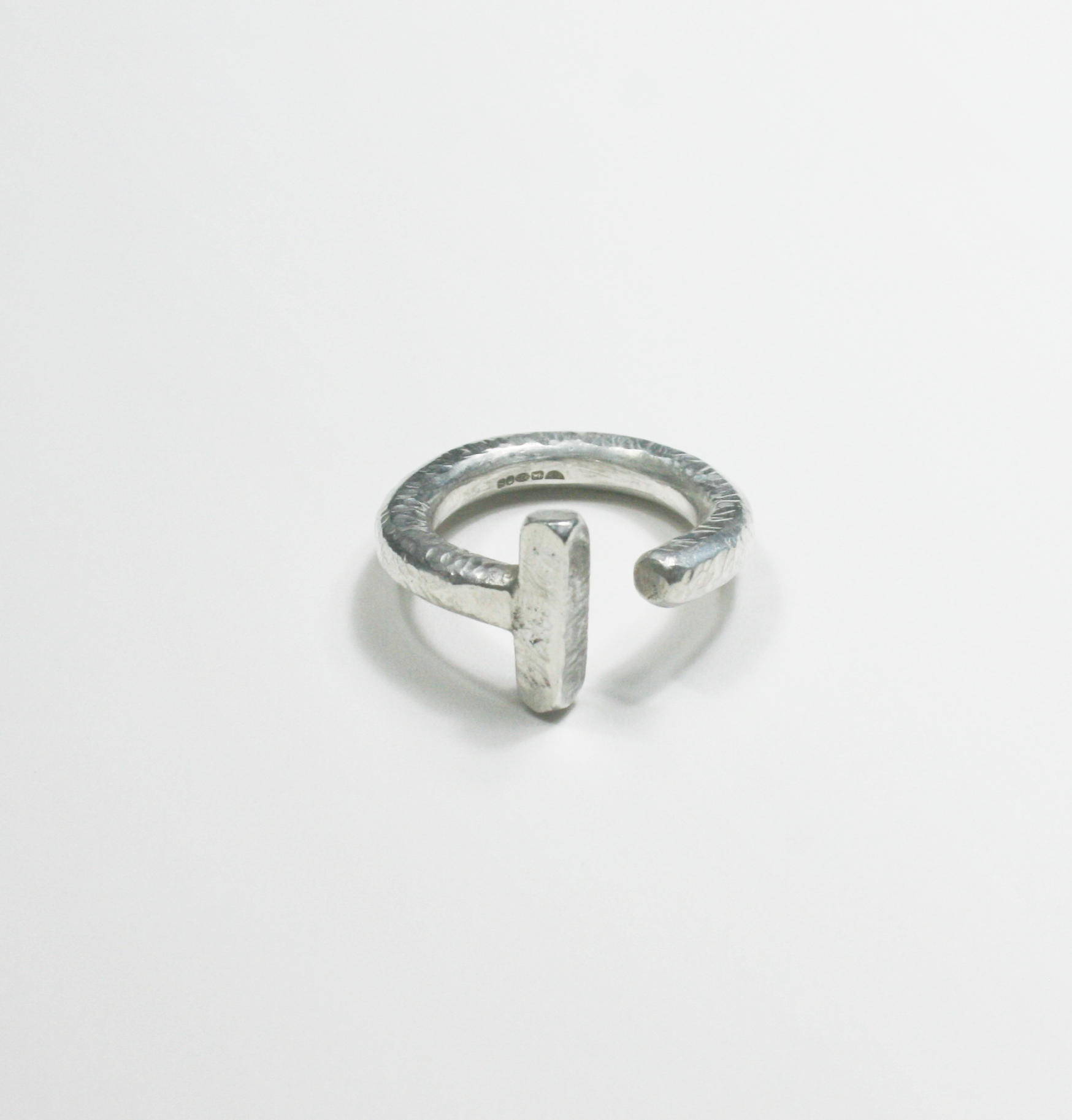 Textured ring - Filia Rex